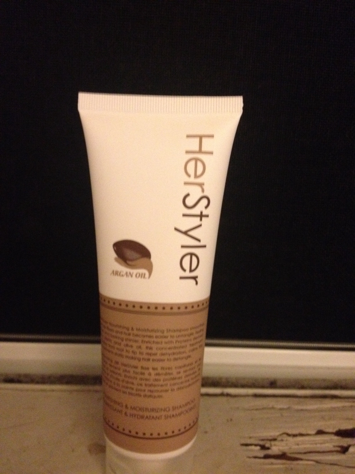 A thumbnail of a photo captured by a person who is blind.
        Click the thumbnail to view details about the photo.