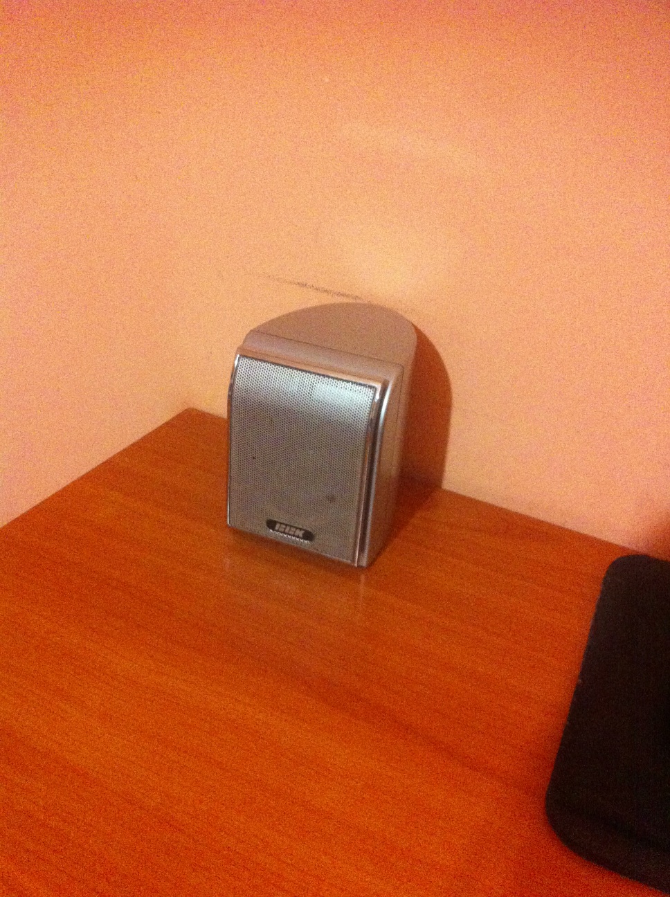 A thumbnail of a photo captured by a person who is blind.
        Click the thumbnail to view details about the photo.